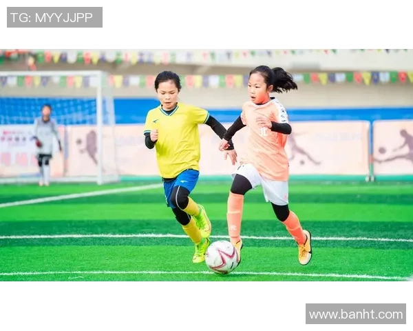 40位足球明星的妻子们生活揭秘她们背后的故事与风采